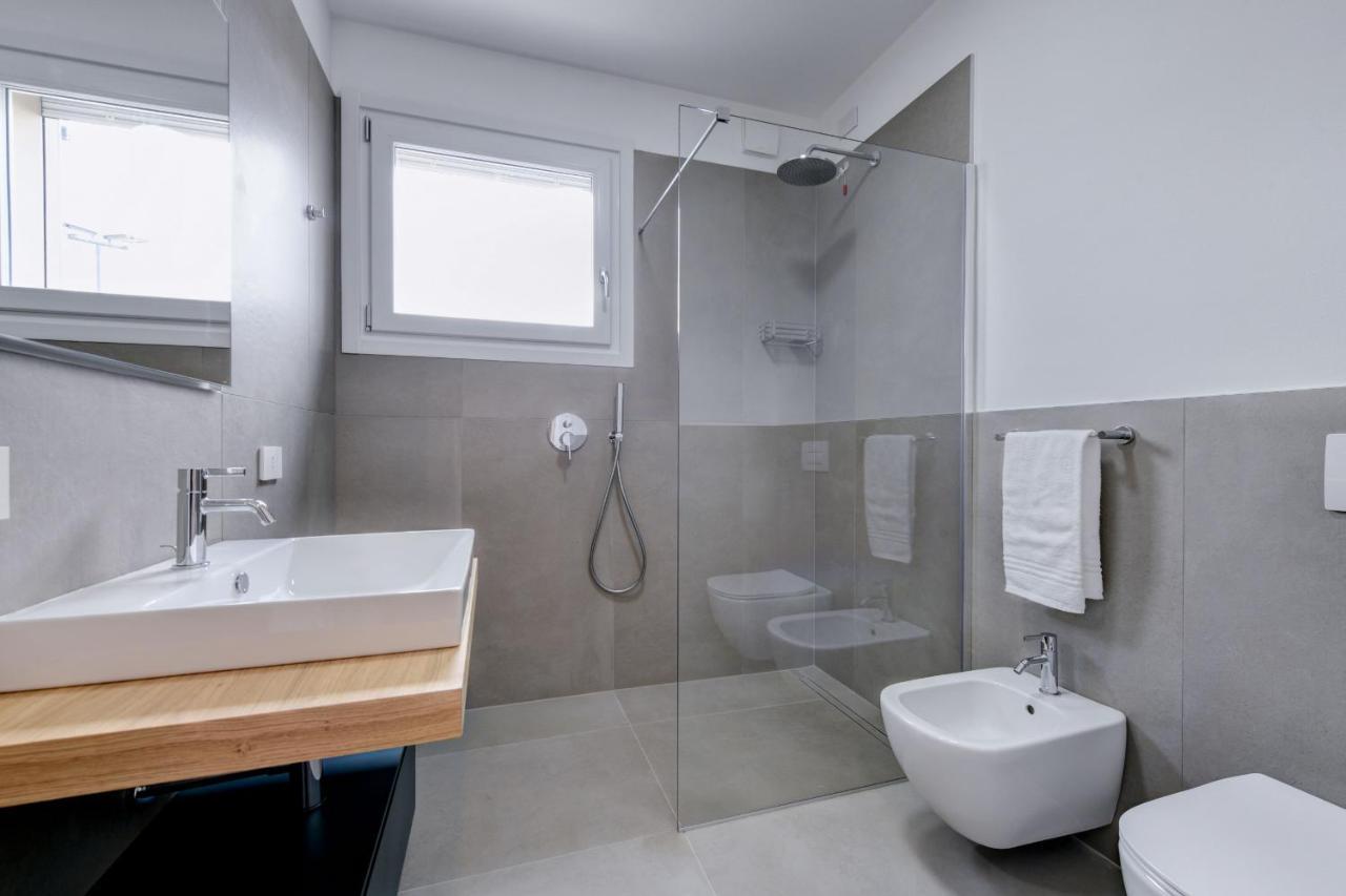 Opalia Residence - Garda Lake Lifestyle Apartment Пескьера-дель-Гарда Экстерьер фото