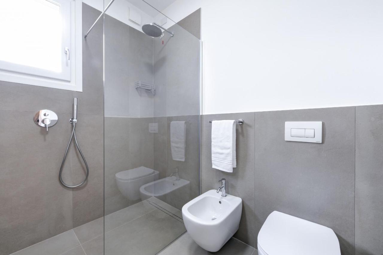 Opalia Residence - Garda Lake Lifestyle Apartment Пескьера-дель-Гарда Экстерьер фото
