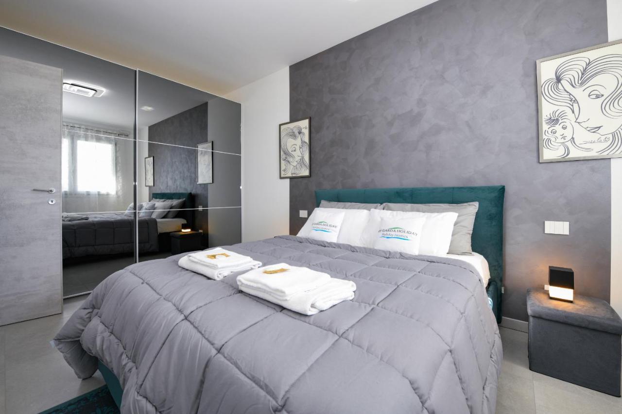 Opalia Residence - Garda Lake Lifestyle Apartment Пескьера-дель-Гарда Экстерьер фото