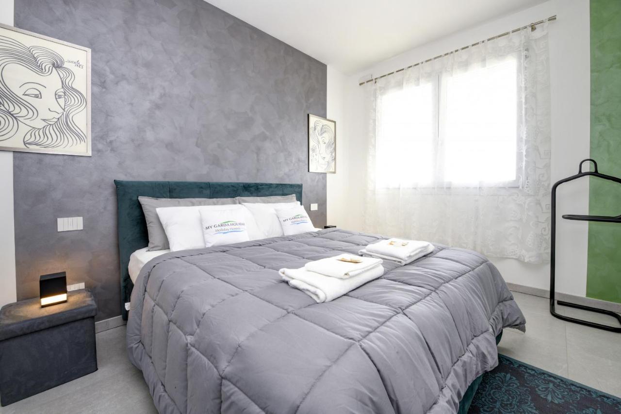 Opalia Residence - Garda Lake Lifestyle Apartment Пескьера-дель-Гарда Экстерьер фото